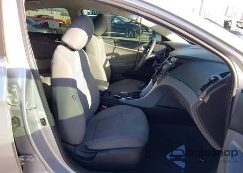 2013 Hyundai Sonata Gls z USA, uszkodzony, nr VIN 5NPEB4AC8DH660666